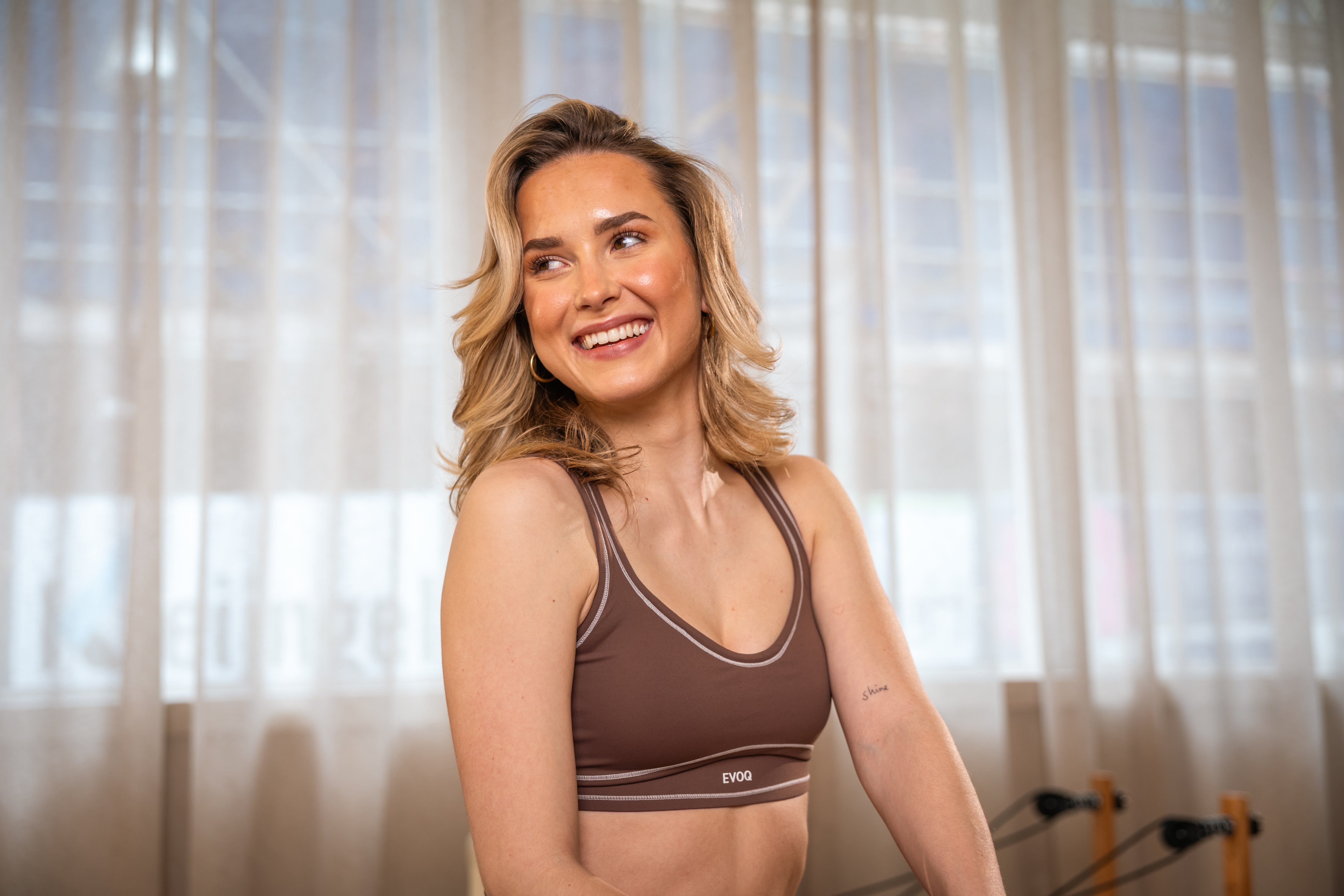 EVOQ SCULPT BRA BROWN